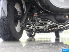 2013款 2.4L 手动 四驱特装版 5座