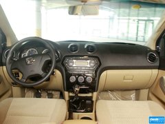 2013款 2.4L 手动 四驱特装版 5座