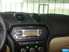 2013款 2.4L 手动 四驱特装版 5座