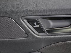 2013款 40 TFSI quattro 技术型 5座