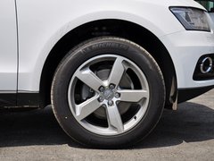 2013款 40 TFSI quattro 舒适型 5座