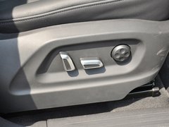 2013款 40 TFSI quattro 舒适型 5座