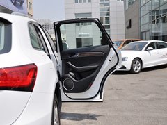 2013款 40 TFSI quattro 舒适型 5座