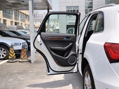 2013款 40 TFSI quattro 舒适型 5座