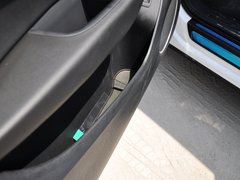2013款 40 TFSI quattro 舒适型 5座