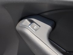 2013款 40 TFSI quattro 舒适型 5座