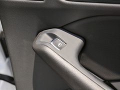2013款 40 TFSI quattro 舒适型 5座
