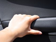2013款 40 TFSI quattro 舒适型 5座