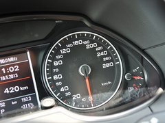 2013款 40 TFSI quattro 舒适型 5座