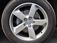 奥迪Q5 2013款 40 TFSI quattro 舒适型 5座
