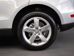 2013款 40 TFSI quattro 舒适型 5座