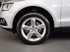 2013款 40 TFSI quattro 舒适型 5座