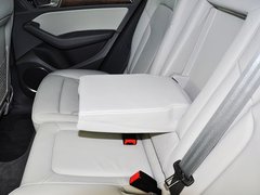 2013款 40 TFSI quattro 舒适型 5座