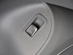 奥迪Q5 2013款 40 TFSI quattro 舒适型 5座