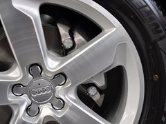 2013款 40 TFSI quattro 舒适型 5座