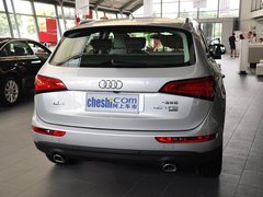 2013款 40 TFSI quattro 舒适型 5座