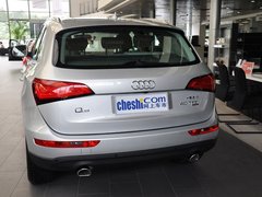 2013款 40 TFSI quattro 舒适型 5座