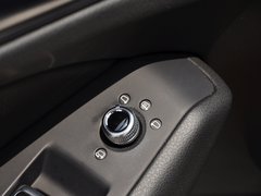 2013款 40 TFSI quattro 豪华型 5座
