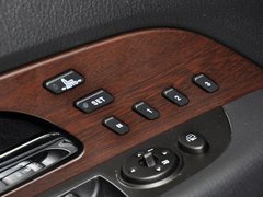 2014款 2.0T 自动 四驱豪华导航版 5座