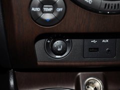 2014款 2.0T 自动 四驱豪华导航版 5座