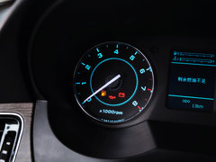 2013款 2.0T 手动 汽油商务版 7座