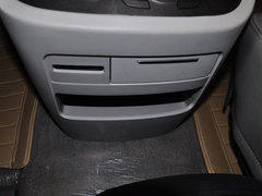 2013款 2.0T 手动 汽油商务版 7座