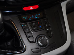 2013款 2.0T 手动 汽油商务版 7座