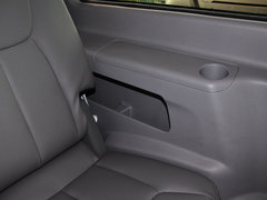 2013款 2.0T 手动 汽油商务版 7座