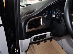 2013款 2.0T 手动 汽油商务版 7座