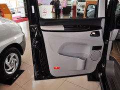 2013款 2.0T 手动 汽油商务版 7座