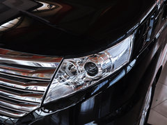 2013款 2.0T 手动 汽油商务版 7座