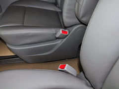 2013款 2.0T 手动 汽油商务版 7座