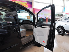 2013款 2.0T 手动 汽油商务版 7座