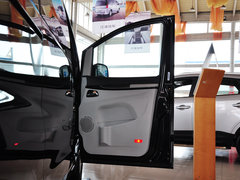2013款 2.0T 手动 汽油商务版 7座