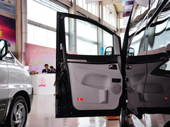 2013款 2.0T 手动 汽油商务版 7座