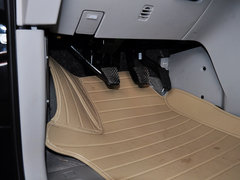 2013款 2.0T 手动 汽油商务版 7座