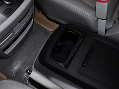2013款 2.0T 手动 汽油商务版 7座