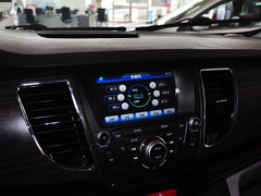 2013款 2.0T 手动 汽油商务版 7座