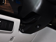 2013款 2.0T 手动 汽油商务版 7座