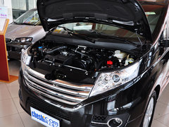 2013款 2.0T 手动 汽油商务版 7座