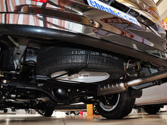 2013款 2.0T 手动 汽油商务版 7座