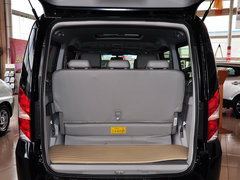 2013款 2.0T 手动 汽油商务版 7座
