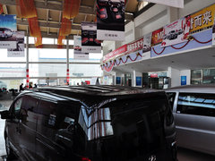 2013款 2.0T 手动 汽油商务版 7座