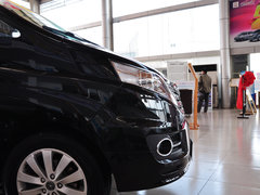 2013款 2.0T 手动 汽油商务版 7座