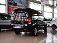 2013款 2.0T 手动 汽油商务版 7座