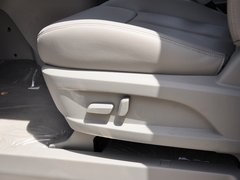 2013款 2.0T 自动 汽油公务版 7座