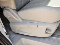 2013款 2.0T 自动 汽油公务版 7座