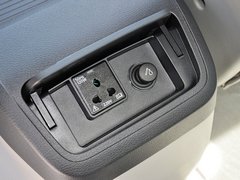 2013款 2.0T 自动 汽油公务版 7座