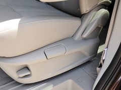 2013款 2.0T 自动 汽油公务版 7座