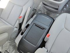 2013款 2.0T 自动 汽油公务版 7座